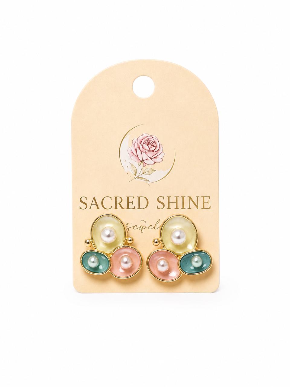 Pastel Triple Oval Pearl Cluster Stud Earrings
